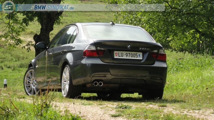 Dezent Performance 330XI Neue Felgen - 3er BMW - E90 / E91 / E92 / E93 Dezent Performance 330XI Neue Felgen - 3er BMW - E90 / E91 / E92 / E93