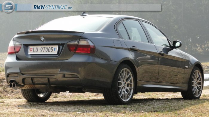Dezent Performance 330XI Neue Felgen - 3er BMW - E90 / E91 / E92 / E93 Dezent Performance 330XI Neue Felgen - 3er BMW - E90 / E91 / E92 / E93