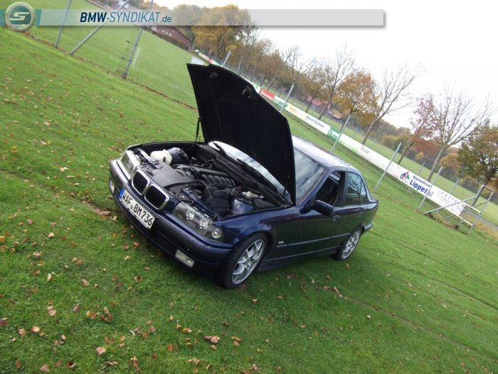 328i Limo in Montralblau - 3er BMW - E36