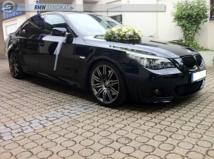 E60 -550i - Carbonschwarz - HMS Klappenauspuff - 5er BMW - E60 / E61 E60 -550i - Carbonschwarz - HMS Klappenauspuff - 5er BMW - E60 / E61
