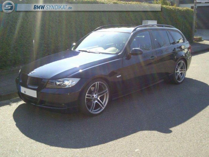 320d Touring Carbon Schwarz Metallic - 3er BMW - E90 / E91 / E92 / E93 320d Touring Carbon Schwarz Metallic - 3er BMW - E90 / E91 / E92 / E93