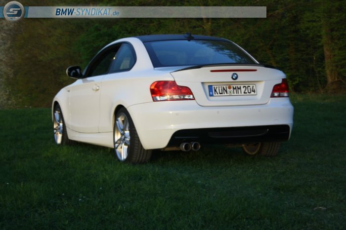 Boom Boomm's White Perl - 1er BMW - E81 / E82 / E87 / E88 Boom Boomm's White Perl - 1er BMW - E81 / E82 / E87 / E88