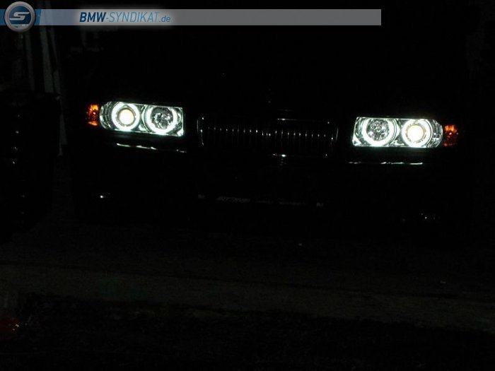 E36 325tds Limousine Automatik Cosmosschwarz - 3er BMW - E36 E36 325tds Limousine Automatik Cosmosschwarz - 3er BMW - E36