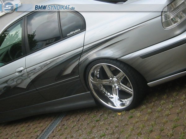 BMW E39 - mit NOS & Flügeltüren + KOMPRESSOR + 20" - 5er BMW - E39