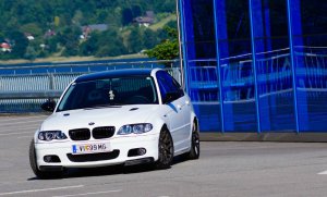 BMW E46 - Limousine /  black and white - 3er BMW - E46