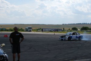 Ein Erlebnis auf Syndikat Asphaltfieber 2011 - Fotos von Treffen & Events