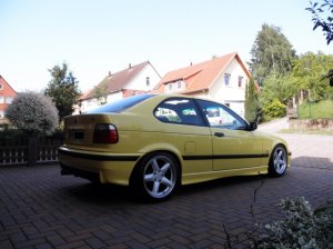 e36 Compact M-Paket Dakargelb - 3er BMW - E36 e36 Compact M-Paket Dakargelb - 3er BMW - E36
