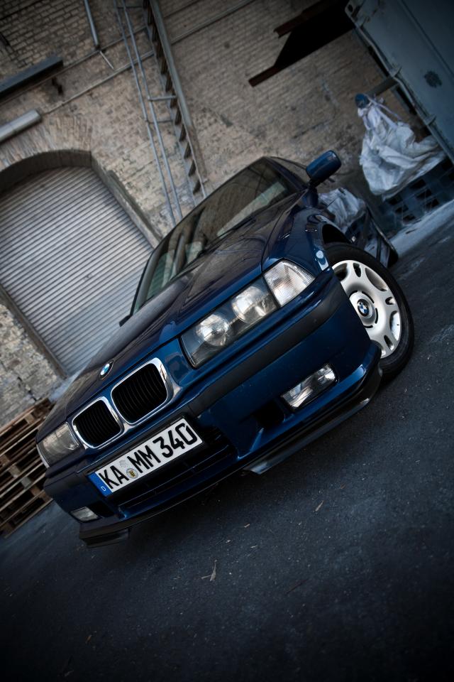 318i Avusblau metallic M-Paket - 3er BMW - E36