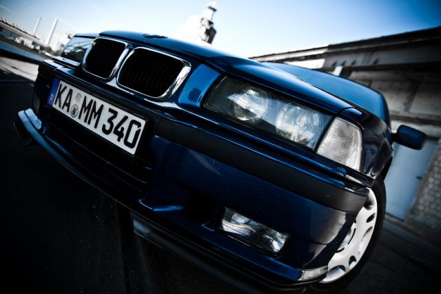 318i Avusblau metallic M-Paket - 3er BMW - E36