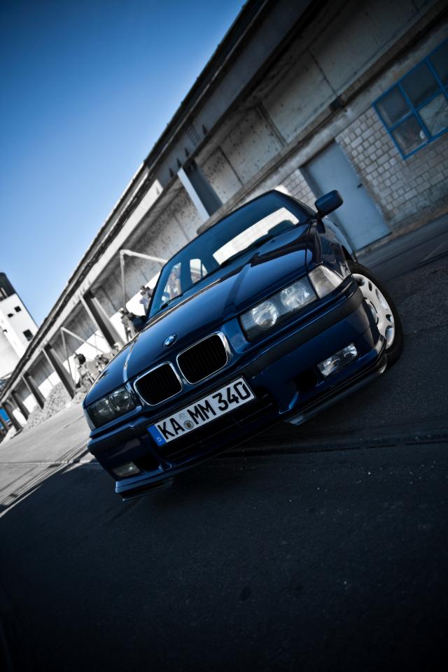 318i Avusblau metallic M-Paket - 3er BMW - E36