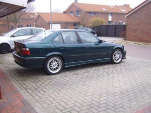 323i Limo, Bostongrün - Style 29M - 3er BMW - E36 323i Limo, Bostongrün - Style 29M - 3er BMW - E36
