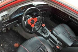RED-ONE - 3er BMW - E30 RED-ONE - 3er BMW - E30