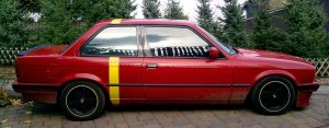 RED-ONE - 3er BMW - E30 RED-ONE - 3er BMW - E30