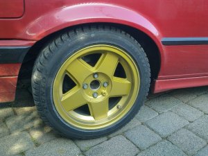 RED-ONE - 3er BMW - E30