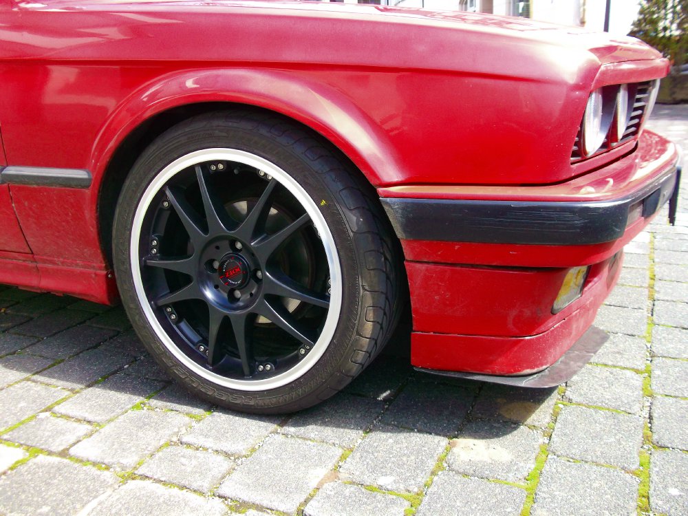 RED-ONE - 3er BMW - E30