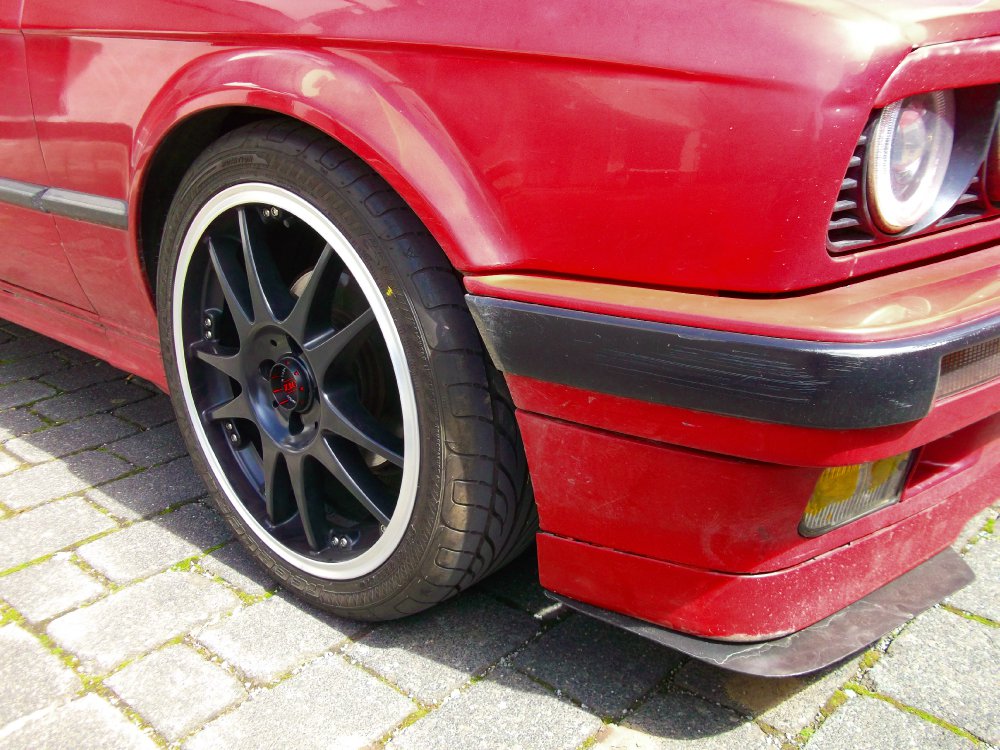 RED-ONE - 3er BMW - E30