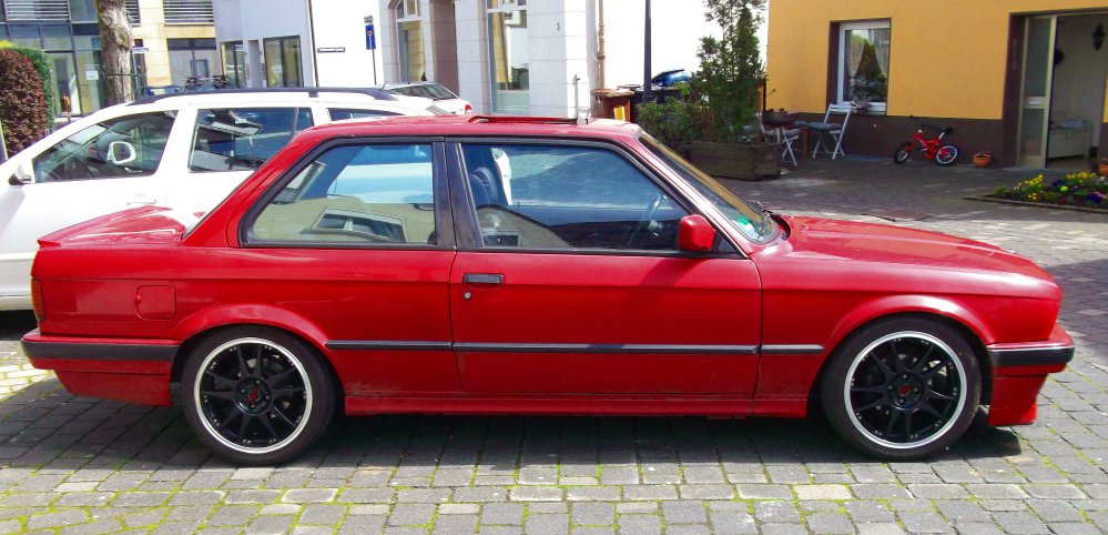 RED-ONE - 3er BMW - E30