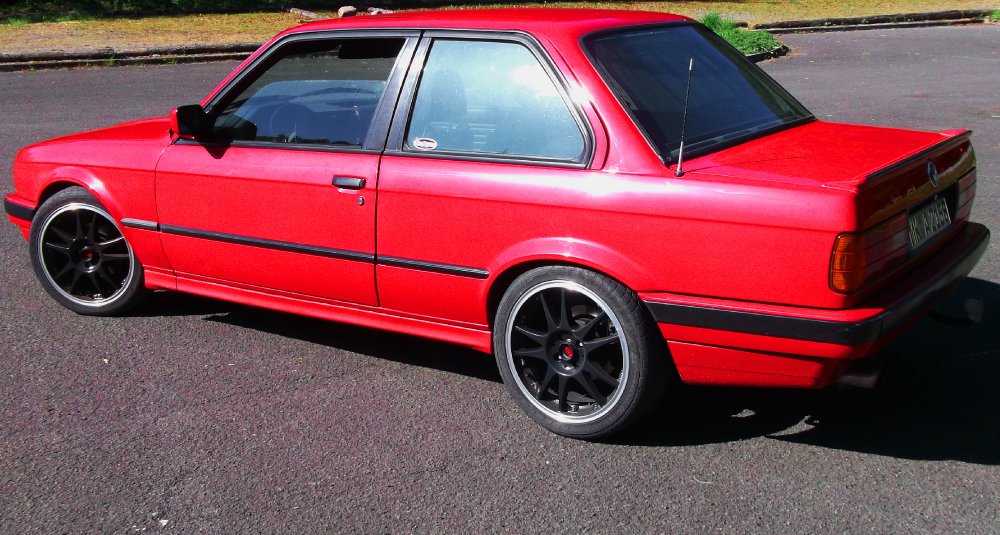 RED-ONE - 3er BMW - E30