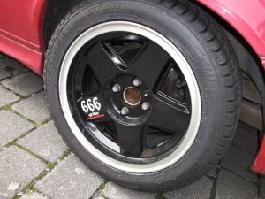 RED-ONE - 3er BMW - E30