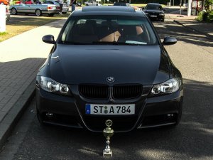 E90 320 Limousine - 3er BMW - E90 / E91 / E92 / E93 E90 320 Limousine - 3er BMW - E90 / E91 / E92 / E93