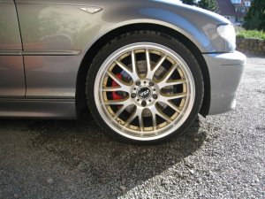 ASA Felgen Ar 1 Race Gold Felge in 8.5x19 ET 35 mit Fulda  Reifen in 225/35/19 montiert vorn Hier auf einem 3er BMW E46 330i (Cabrio) Details zum Fahrzeug / Besitzer