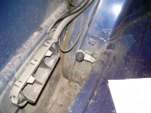 Blauer Alltagsrenner - 3er BMW - E30 Blauer Alltagsrenner - 3er BMW - E30