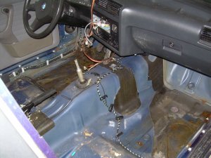 Blauer Alltagsrenner - 3er BMW - E30 Blauer Alltagsrenner - 3er BMW - E30