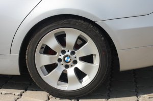 BMW  Felge in 8.5x17 ET 24 mit BMW Goodyear Eagle Reifen in 225/45/17 montiert hinten mit 25 mm Spurplatten Hier auf einem 3er BMW E91 320d (Touring) Details zum Fahrzeug / Besitzer