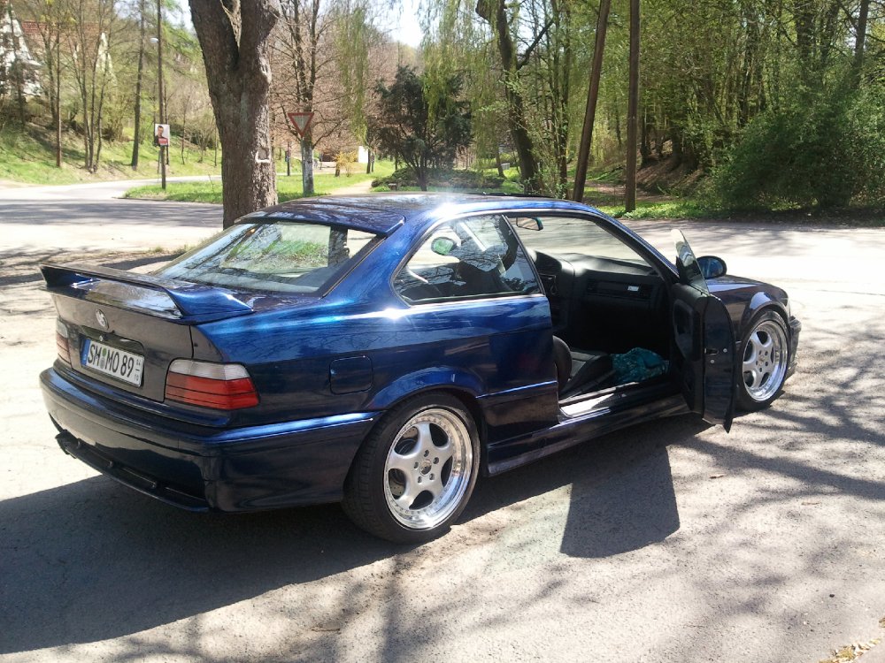 325i M-Technik Coupe Mauritiusblau - 3er BMW - E36