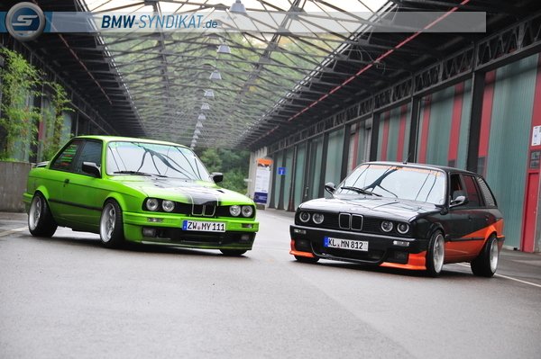 EX E30 318i Touring Bi - Color - 3er BMW - E30
