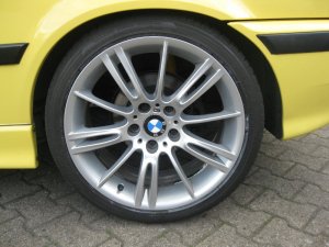 BMW Sternspeiche M 193 Felge in 8.5x18 ET 37 mit Bridgestone Turanza RE050A Reifen in 225/40/18 montiert hinten Hier auf einem 3er BMW E36 318ti (Compact) Details zum Fahrzeug / Besitzer