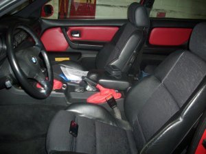 Hellroter Compact - 3er BMW - E36
