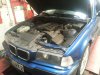 Avusblauer 320i Sport Edition - 3er BMW - E36 - Motorraum1.jpg