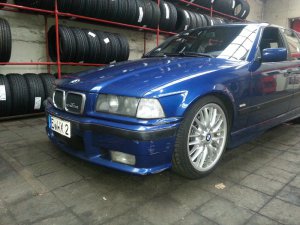 Avusblauer 320i Sport Edition - 3er BMW - E36 Avusblauer 320i Sport Edition - 3er BMW - E36