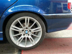 BMW Sternpeiche m193 Felge in 8.5x18 ET 50 mit Bridgestone RE050 Reifen in 255/35/18 montiert hinten Hier auf einem 3er BMW E36 320i (Touring) Details zum Fahrzeug / Besitzer