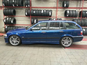 Avusblauer 320i Sport Edition - 3er BMW - E36 Avusblauer 320i Sport Edition - 3er BMW - E36
