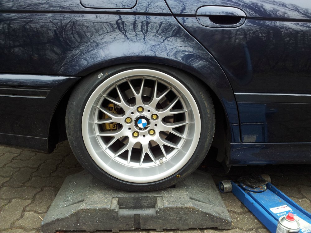 E39 528i Tief+Breit+Dezent - 5er BMW - E39