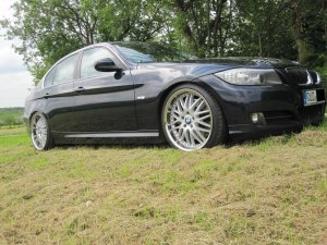 e90 330i LCI - 3er BMW - E90 / E91 / E92 / E93