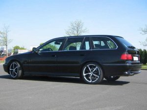 E 39 540 selten gewordenes VFL Modell - 5er BMW - E39