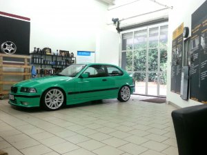 Daily Bitch - 3er BMW - E36