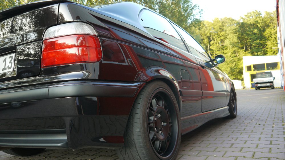 E36 Rubinschwarzeffect Individual - 3er BMW - E36