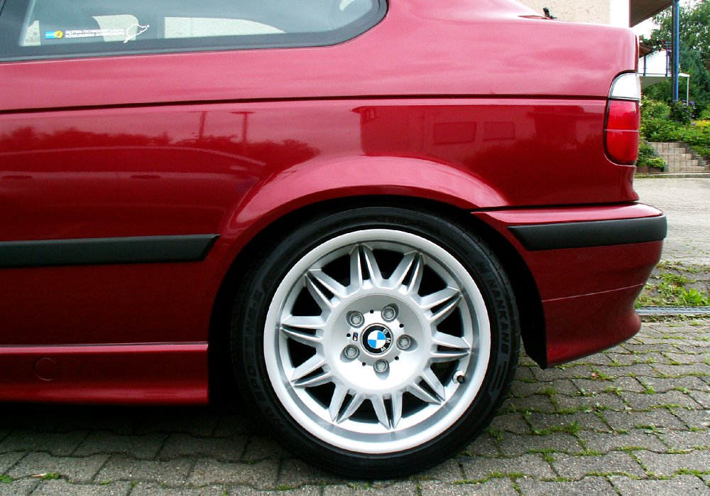 E36 Compact 1,9L Sienarot - 3er BMW - E36