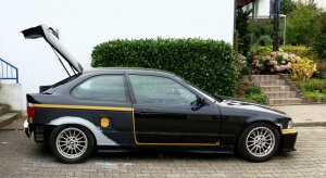 E36 Compact 1,9L Sienarot - 3er BMW - E36 E36 Compact 1,9L Sienarot - 3er BMW - E36