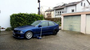 E36 Compact 1,9L Avusblau - 3er BMW - E36 E36 Compact 1,9L Avusblau - 3er BMW - E36