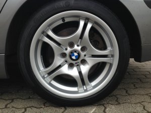 BMW Styling 68 M-Doppelspeiche Felge in 8.5x17 ET 50 mit Continental SportContact 5 Reifen in 245/40/17 montiert hinten Hier auf einem 3er BMW E46 330d (Touring) Details zum Fahrzeug / Besitzer
