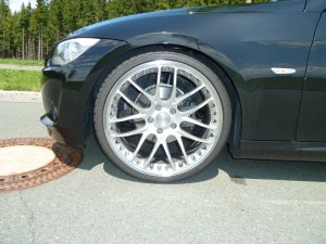 Breyton GTP HYPER SILVER Felge in 8.5x20 ET 35 mit Falken FK-452 Reifen in 245/30/20 montiert vorn Hier auf einem 3er BMW E92 320i (Coupe) Details zum Fahrzeug / Besitzer