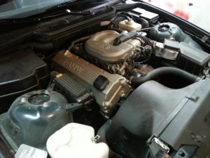 20 Jahre 46800Km TV Neu in 10 Jahre H-Kennzeichen - 3er BMW - E36