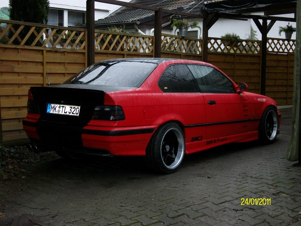 Roter E36 320i Vanos - 3er BMW - E36