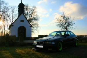 Black & Yellow - 3er BMW - E36 Black & Yellow - 3er BMW - E36