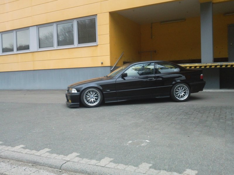 Black & Yellow - 3er BMW - E36